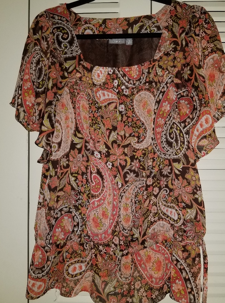 Apt 9 Paisley Top